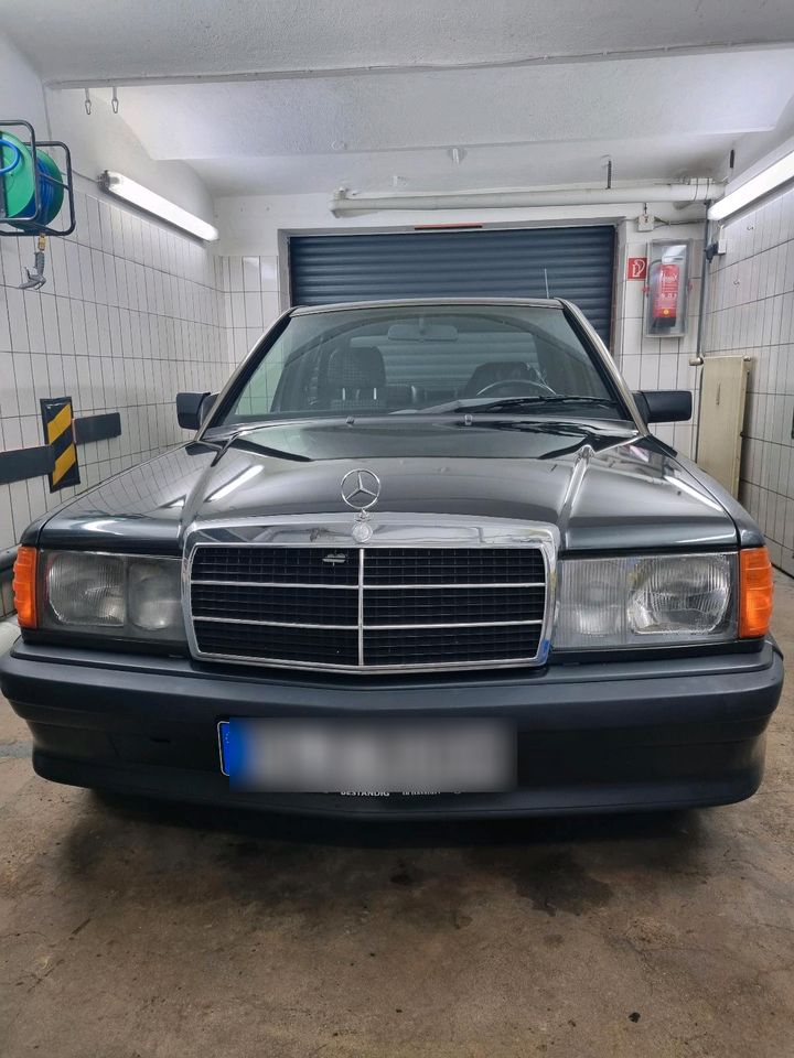 Mercedes 190 E 2,5 16 v in Tuchenbach