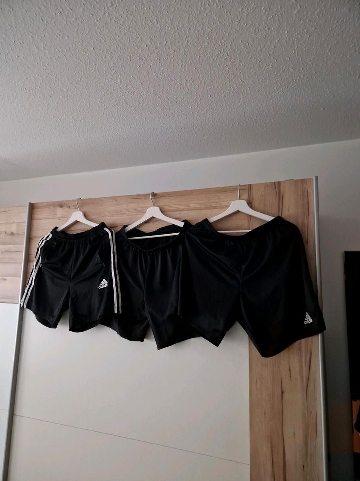 Adidas/Kipsta shorts S/M/L in Zirndorf