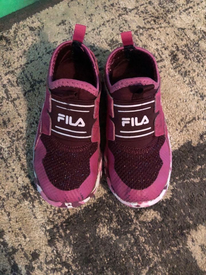 Sneaker Turnschuhe Fila 25 pink Glitzer in Wuppertal