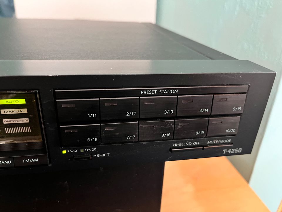 Onkyo Integra T-4250 Quartz Synthesizer-UKW-Stereo/MW-Tuner in Münster