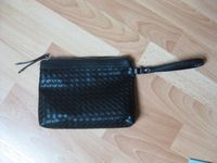 SURI FREY Kosmetiktasche Marley Clutch Tasche schwarz geflochten Rheinland-Pfalz - Wahnwegen Vorschau