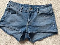 Shorts Jeans Damen 40 Jeansshorts kurze Hose H&M L Baden-Württemberg - Walldürn Vorschau