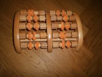 Fusssohlen Massagegerät aus Holz, ca. 22cm X 16cm, für 6,- Euro Bayern - Steinhöring Vorschau
