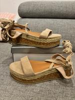 Boho ibiza Sandale mit Waden Schnürung Größe 40 beige neu Bayern - Forchheim Vorschau
