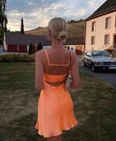 Zara Satin Kleid mit schönem Rückenausschnitt in M Bayern - Tegernheim Vorschau