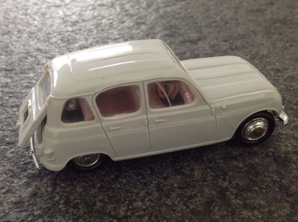 Renault 4L, Norev Les Miniatures, no 53, Modell 1/43, Rarität in Dreieich