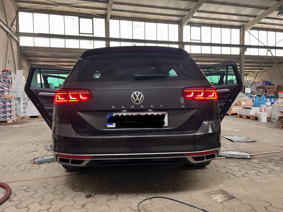 Volkswagen Passat Variant 2.0 TDI DSG R-Line Elegance in Siegen