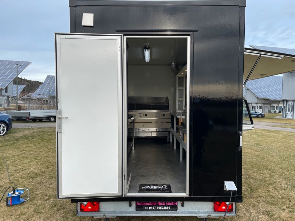 Imbisswagen Verkaufswagen Foodtruck 2019 2500 KG in Westerheim