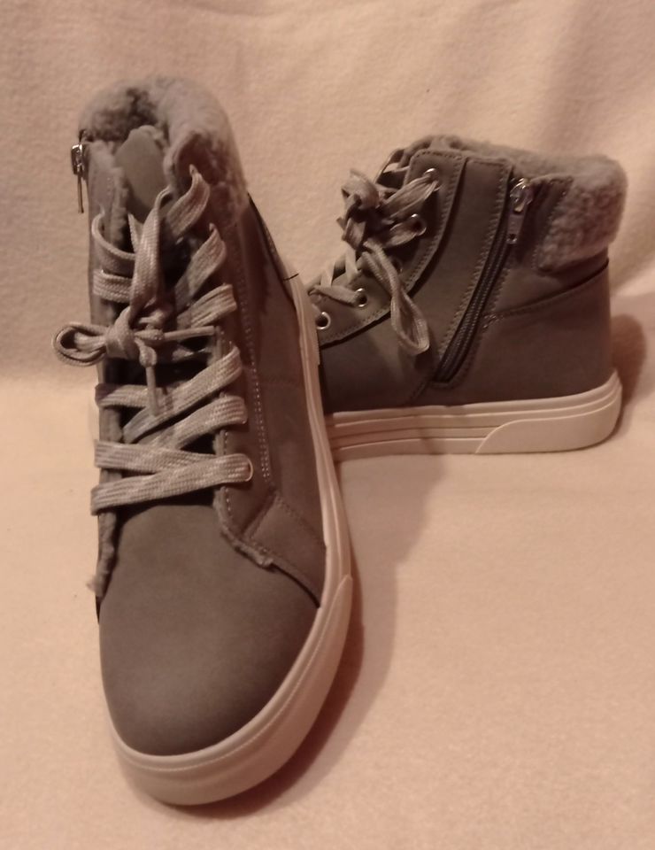 NEU, Damen sneaker high, gefüttert, grau, Gr. 38 in Emmerich am Rhein