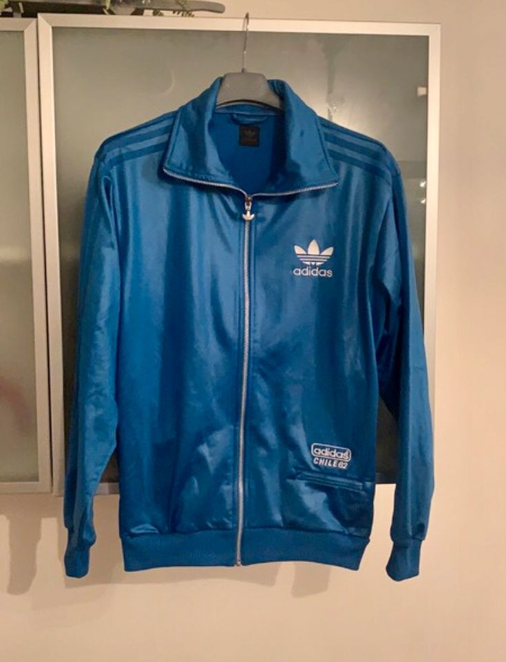 Adidas Chile 62 Jacke Gr. S in Bad Friedrichshall