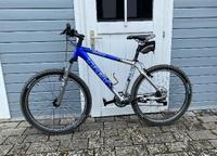 TREK 6700 blau/silber Top Zustand 17,5 " Mountainbike 26" Hessen - Wettenberg Vorschau