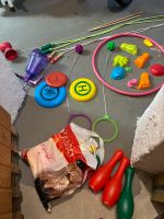 Spielzeug für draußen Springseil Kegelspiel Frisbee Swing Wheel Nordrhein-Westfalen - Burscheid Vorschau