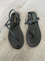 Neu Sandalen schwarz Zehentrenner Nordrhein-Westfalen - Sankt Augustin Vorschau