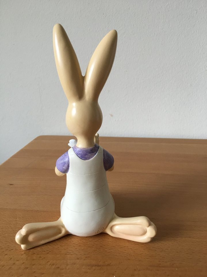 Hase Häsin Hasenfigur - wie neu in Hamburg