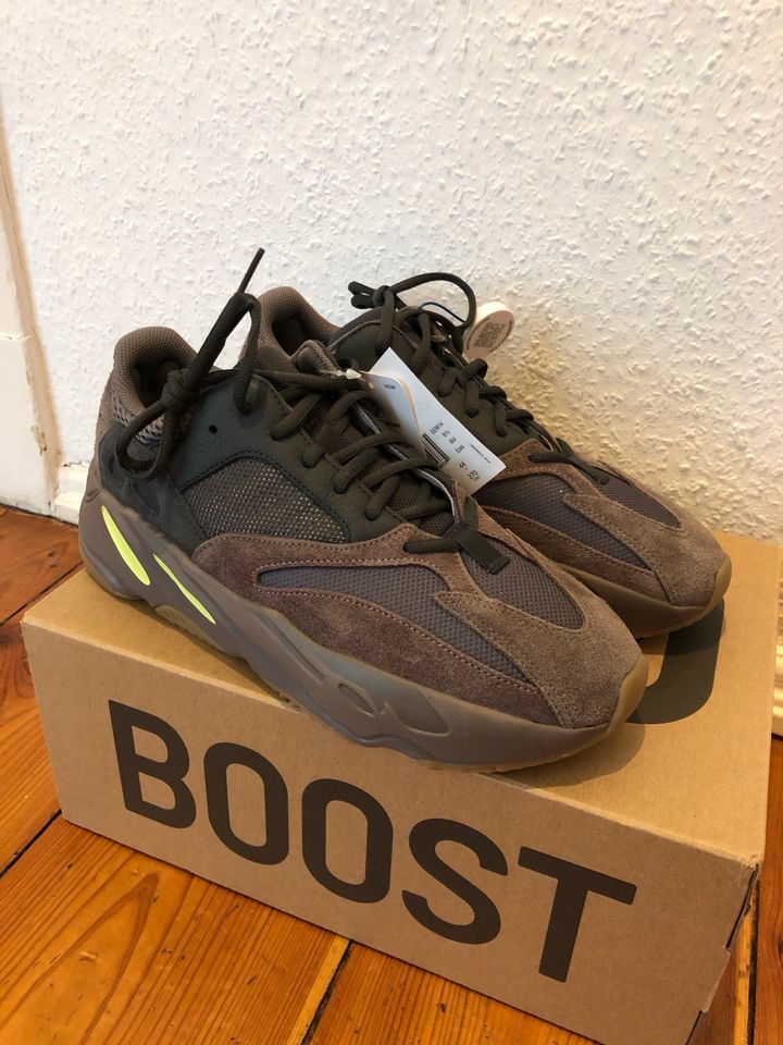 Adidas Yeezy Boost 700 Mauve NEU I 44 I US 10 I Kanye West 350 in Berlin