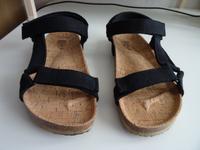 Grand Step Shoes Sandalen Levi Größe 44 schwarz unisex neuwertig Berlin - Mitte Vorschau