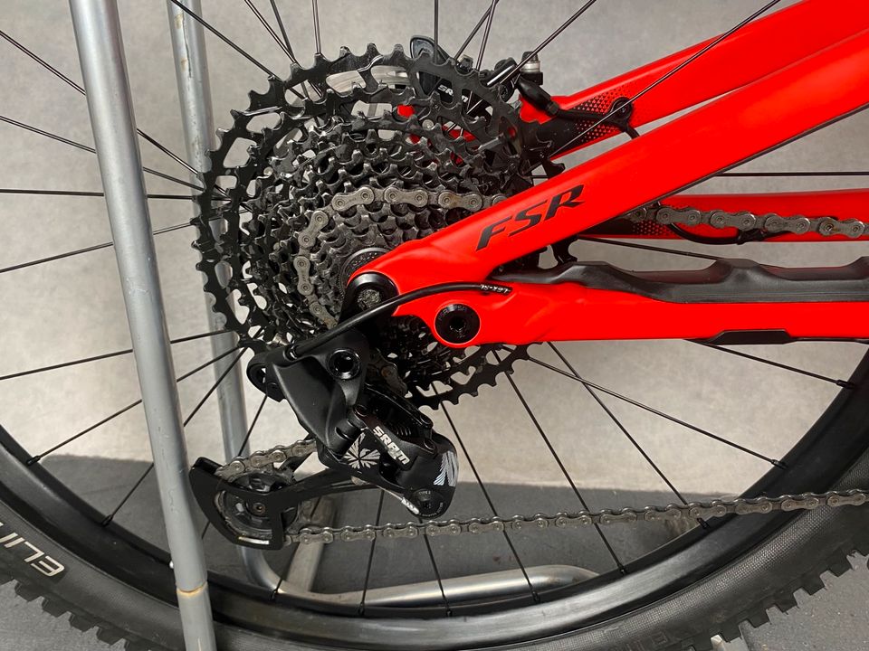 Specialized Levo SL Comp Fully E-MTB E-Bike in Köln