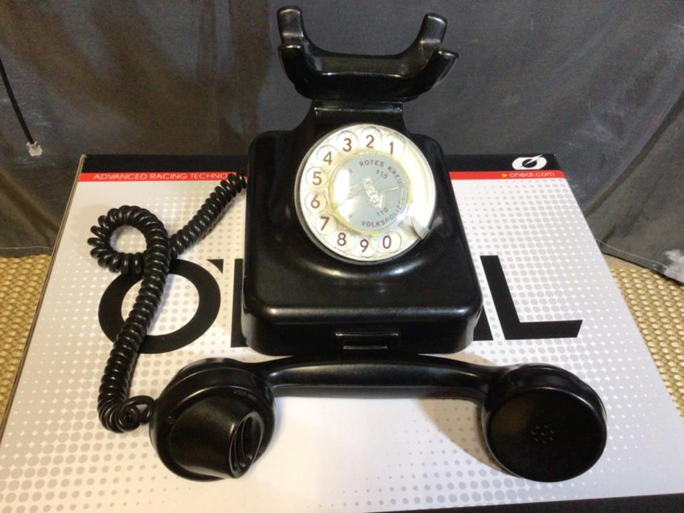 Schönes altes DDR Telefon Bakelit mit Einhängegabel RAR! in Kulmbach