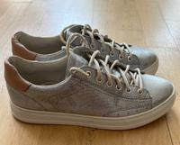 Esprit Sneaker Silber metallic Gr. 38 Köln - Nippes Vorschau