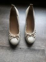 Beige Pumps Gr 40 Bayern - Mantel Vorschau