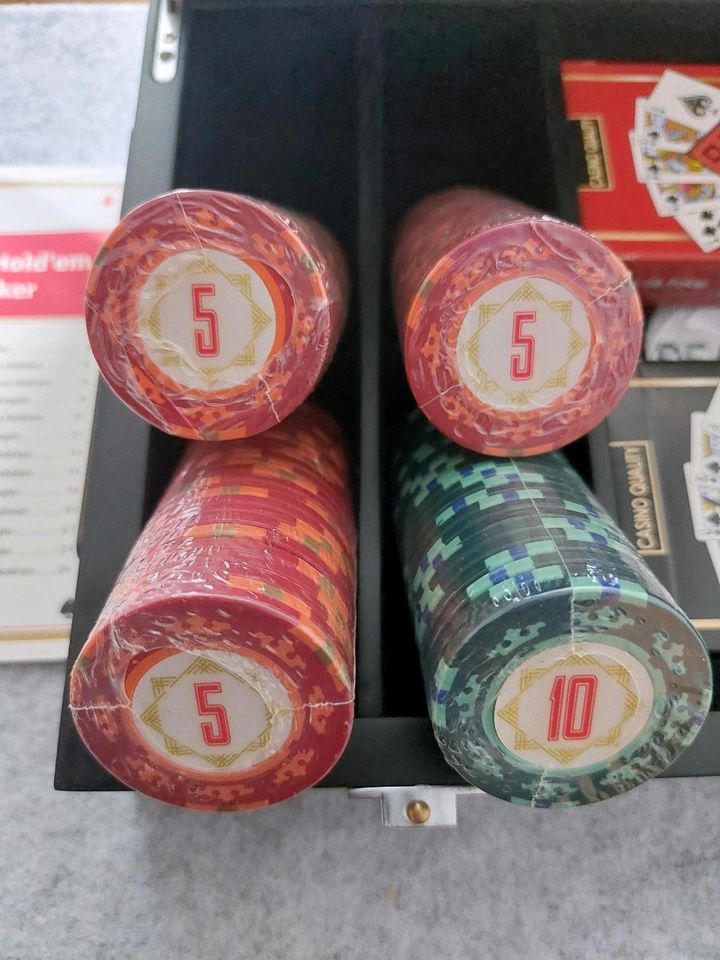 Der "Cartamundi" Pokerkoffer ist Neu. James-Bond Casino Royal. in Worms