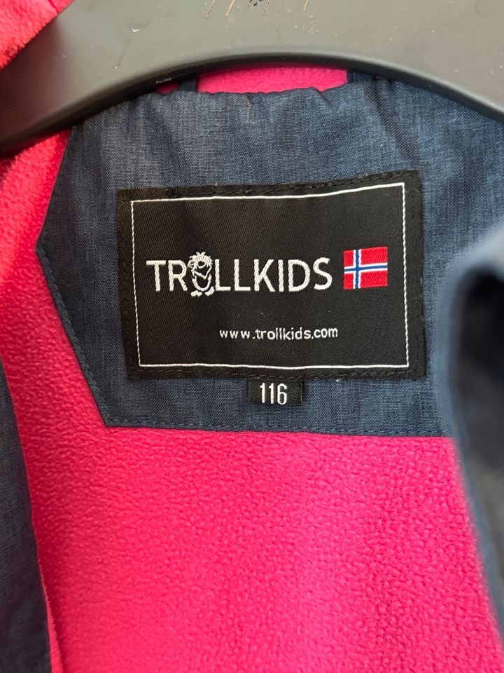 Jacke Trollkids 116 Lifjell dunkelblau rosa Mädchen Top in Mendig