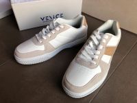 Unpaar Schuhe Sneaker Venice Links 45 / Rechts 43 Neu Hessen - Erlensee Vorschau