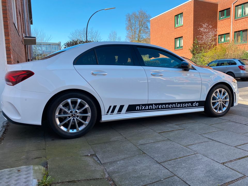 Mercedes Winterreifen 205/55 R17 auf Alufelge in Hamburg