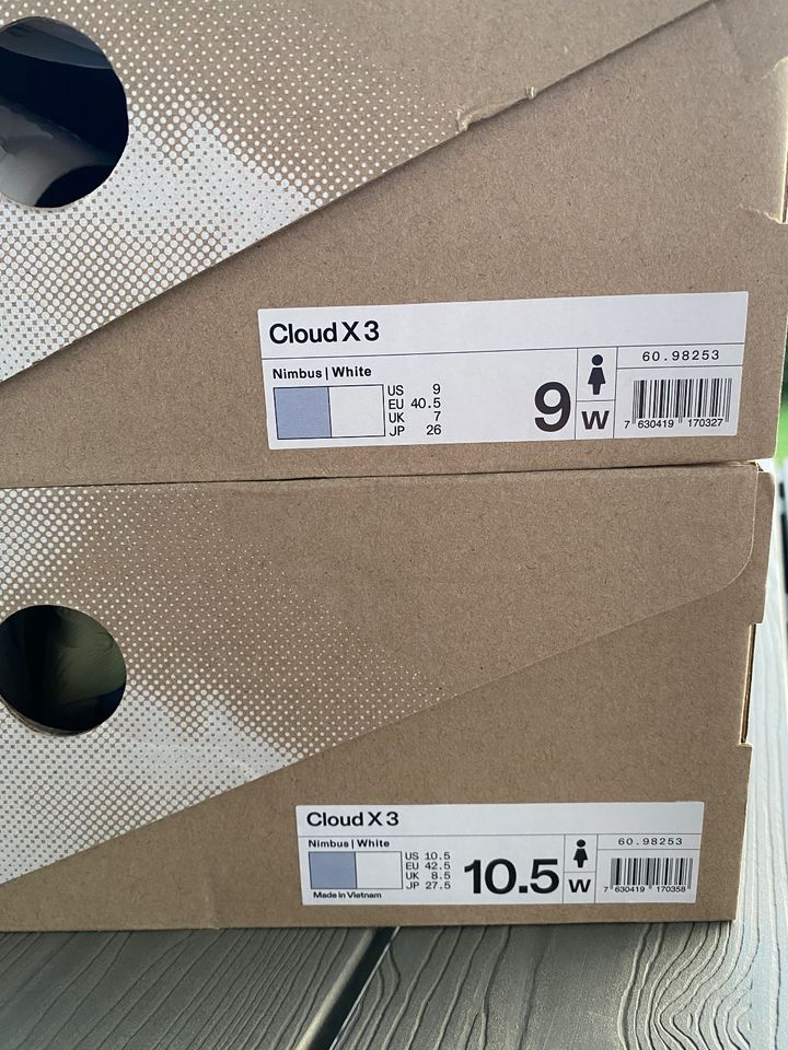 ON Cloud X 3 Neu Gr. 42,5 Laufschuh Damen in Wittgert