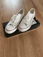 Converse Turnschuh Sneaker Damen Chucks weiß Gr. 39,5 Niedersachsen - Braunschweig Vorschau