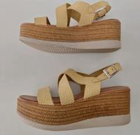 Sandalen, Sandaletten, Plateauschuhe, Keilabsatz, 38, Leder, gelb Frankfurt am Main - Bergen-Enkheim Vorschau