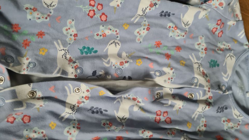 Next Paket Schlafanzüge Pyjamas 80 Mädchen Einhorn in Leun