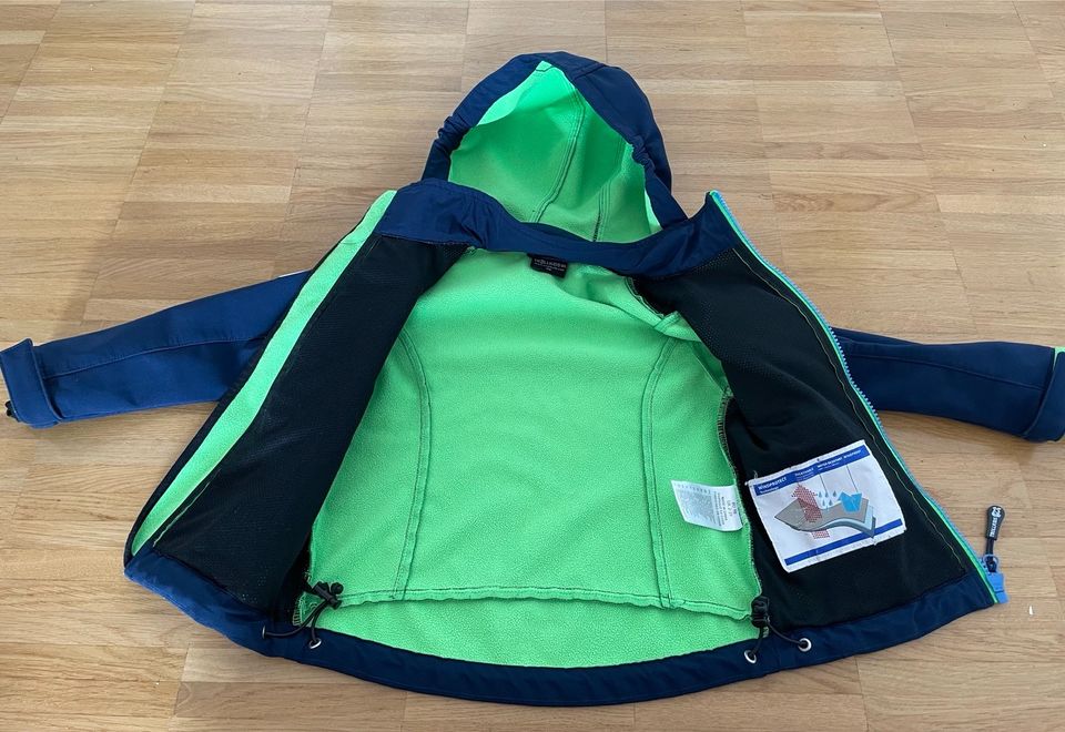 Trollkids Preikestolen / Softshell Jacke / neuwertig in Ebersburg