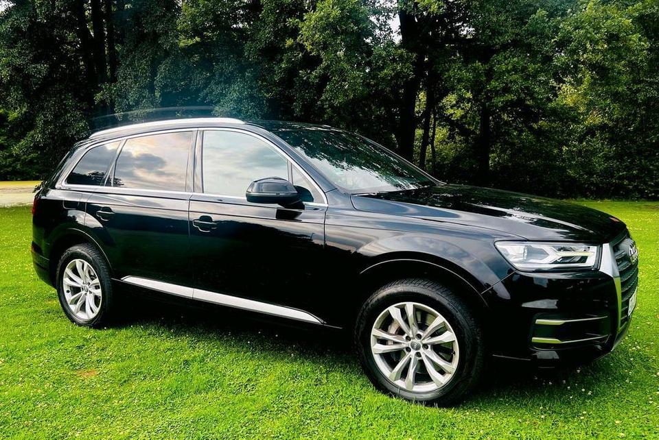 Audi Q7 3.0 TDI Quattro/7 Sitzer/Tüv NEU/AHK/Carplay/Bose in Aachen