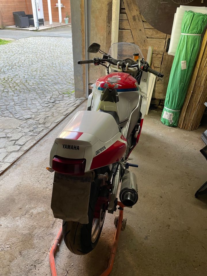 Motorrad Yamaha FZR 1000 in gutem Zustand in Clausthal-Zellerfeld