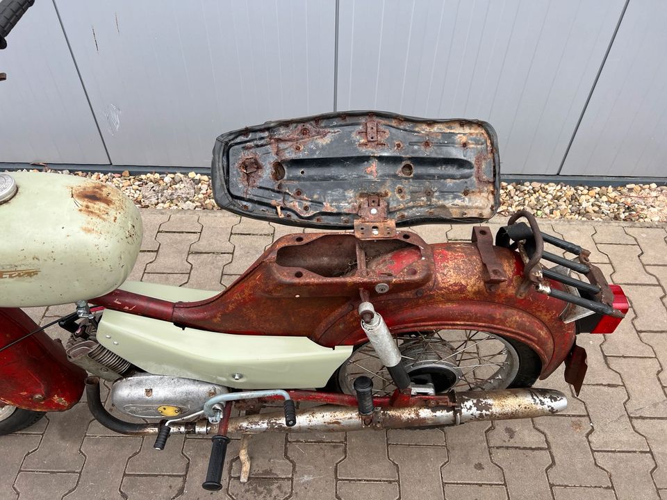 Simson Star SR4-2/1 1974 Moped Mofa Roller IFA Patina E12 in Osterweddingen