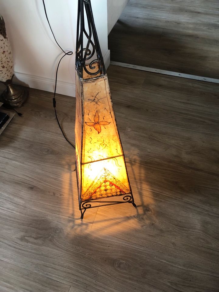 Henna Lampe in Siegburg