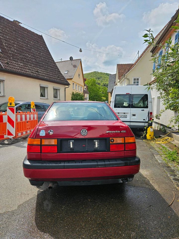 VW Vento GL 1,8L 90ps in Reutlingen