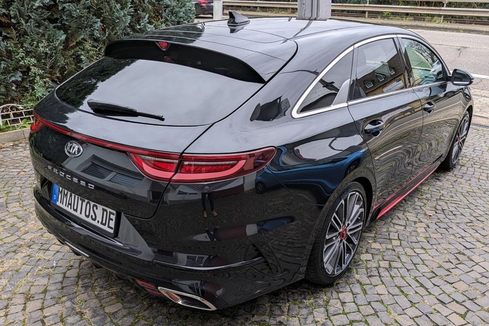 Kia ProCeed / pro_cee'd 1.6 T-GDI DCT7 OPF GT GARANTIE in Koblenz