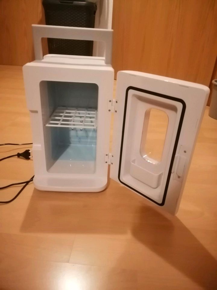 Mini Kühlschrank in Dürmentingen