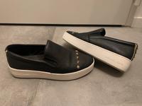Michael Kors Sneaker, Slip-On, schwarz mit Sterne Gold, Gr. 40 Bayern - Pettendorf Vorschau