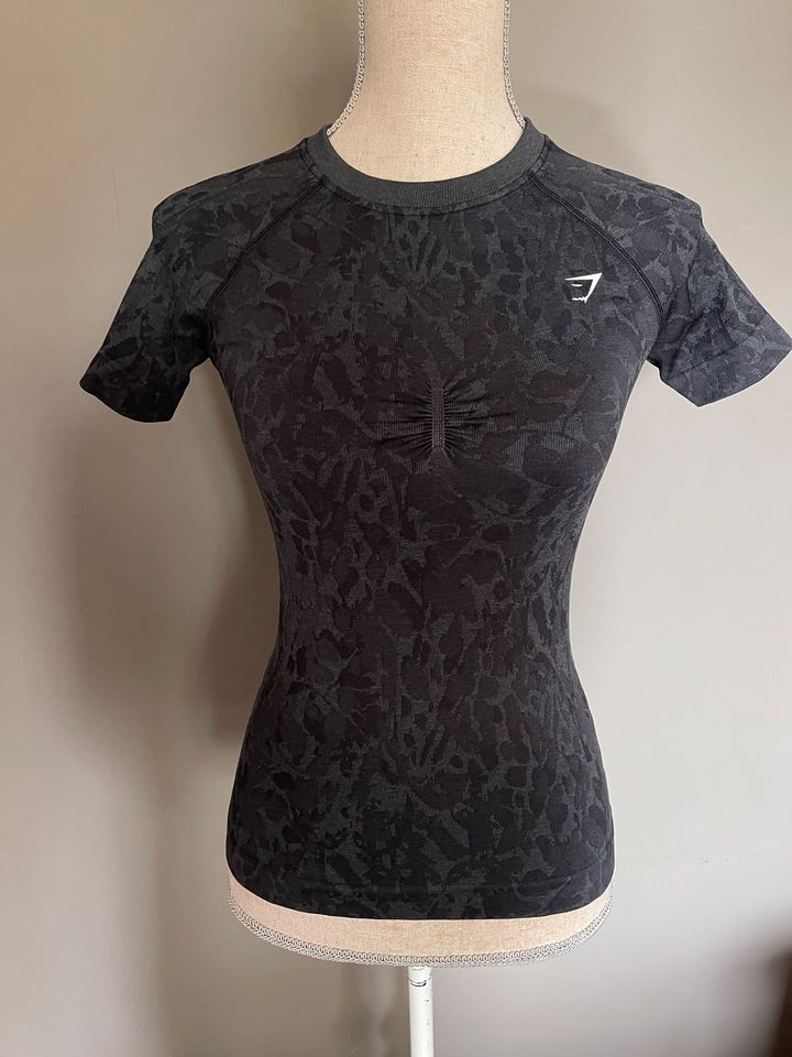 Gymshark T-Shirt Gr. XS Leo in Centrum