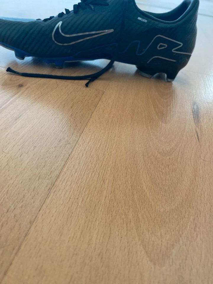 Nike mercurial Academy Vapor  (44,5) in Düsseldorf