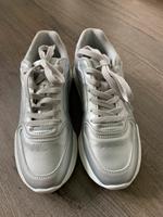 Turnschuhe Silber neu Kiel - Melsdorf Vorschau