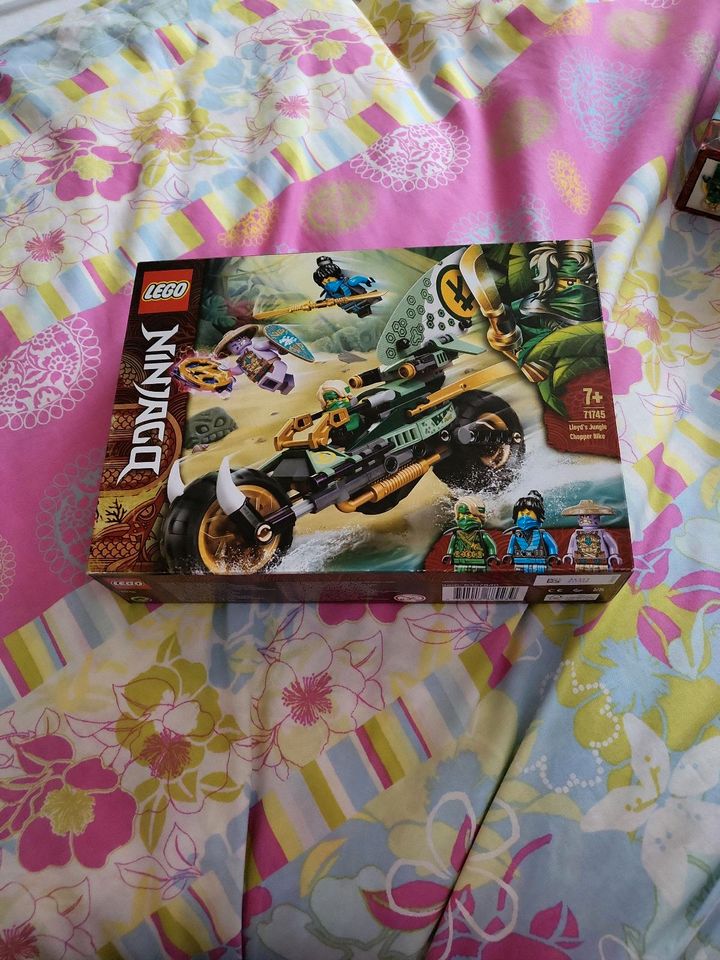 Lego Ninjago Lloyd's Jungle Chopper Bike in Großalmerode