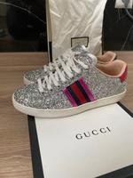 Gucci Sneaker ACE -Größe (37) echt Leder Silber. Neuwertig 550€ Essen - Altenessen Vorschau