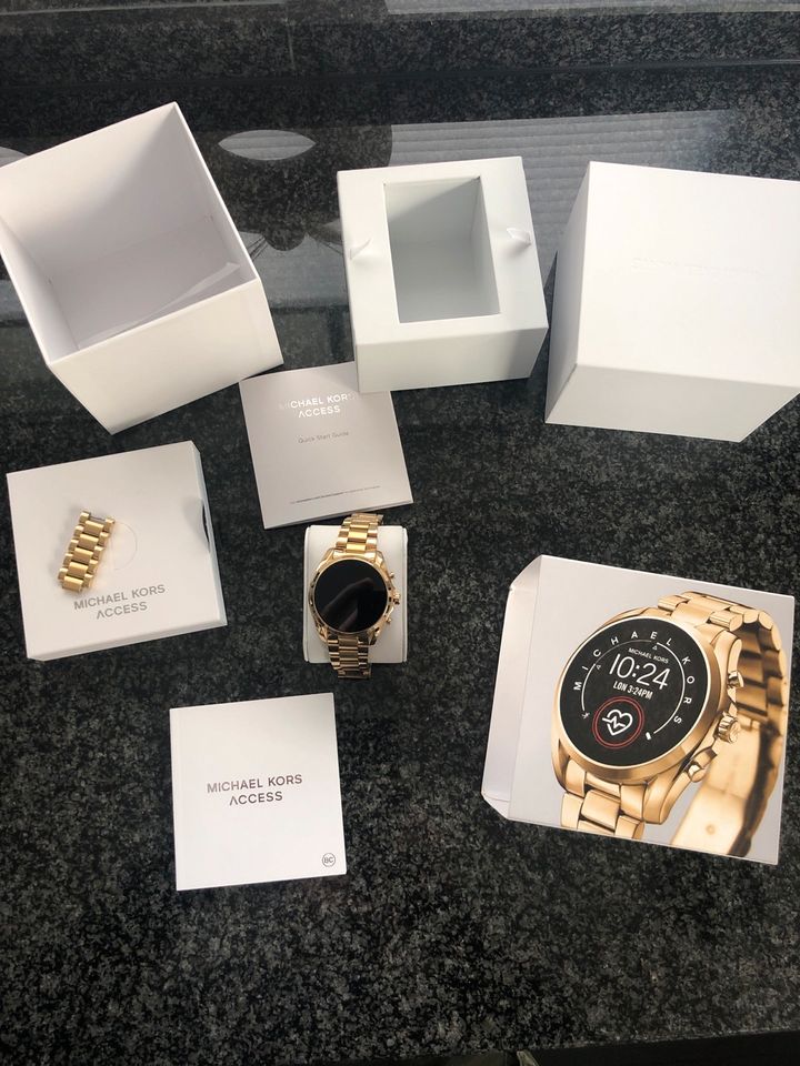 Michael Kors Access smartwatch Uhr DW10M2 Gold in Rheinland-Pfalz -  Grafschaft | eBay Kleinanzeigen ist jetzt Kleinanzeigen