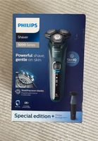 Phillips 5000 Series mit Bodygroom (Trimmer, Rasierer) Freiburg im Breisgau - Wiehre Vorschau