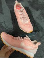 Rosa Nike Schuhe, Größe 42 Nordrhein-Westfalen - Geseke Vorschau