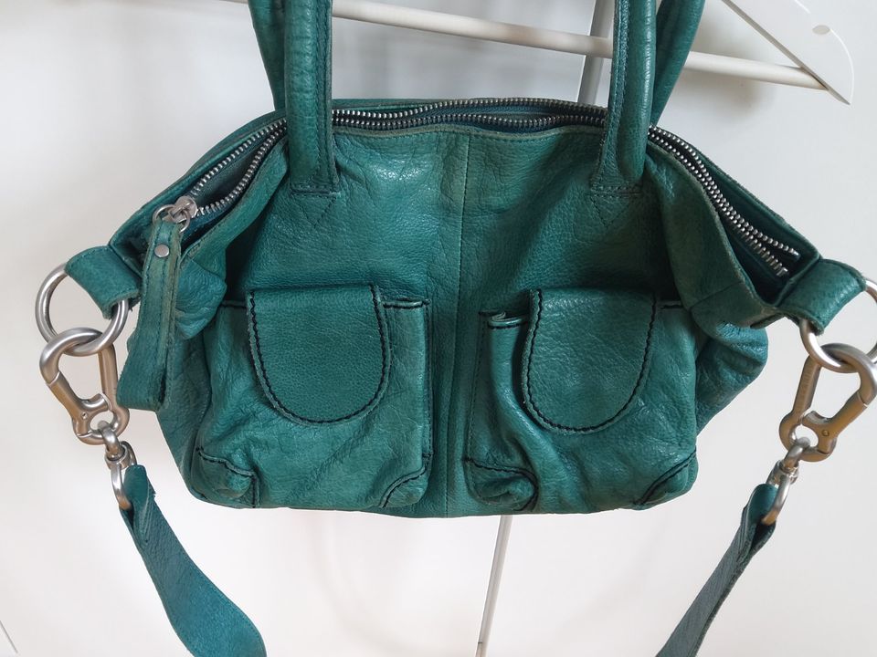 Liebeskind Tasche Farbe aqua in München